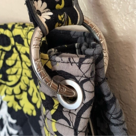 Vera Bradley Holiday Tote in Baroque - Retired Print - Picture 5 of 10